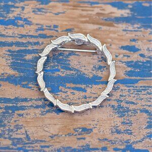 Vintage Spiral Flaming Leaves Ring Silver Tone Brooch by Gerry's - L31